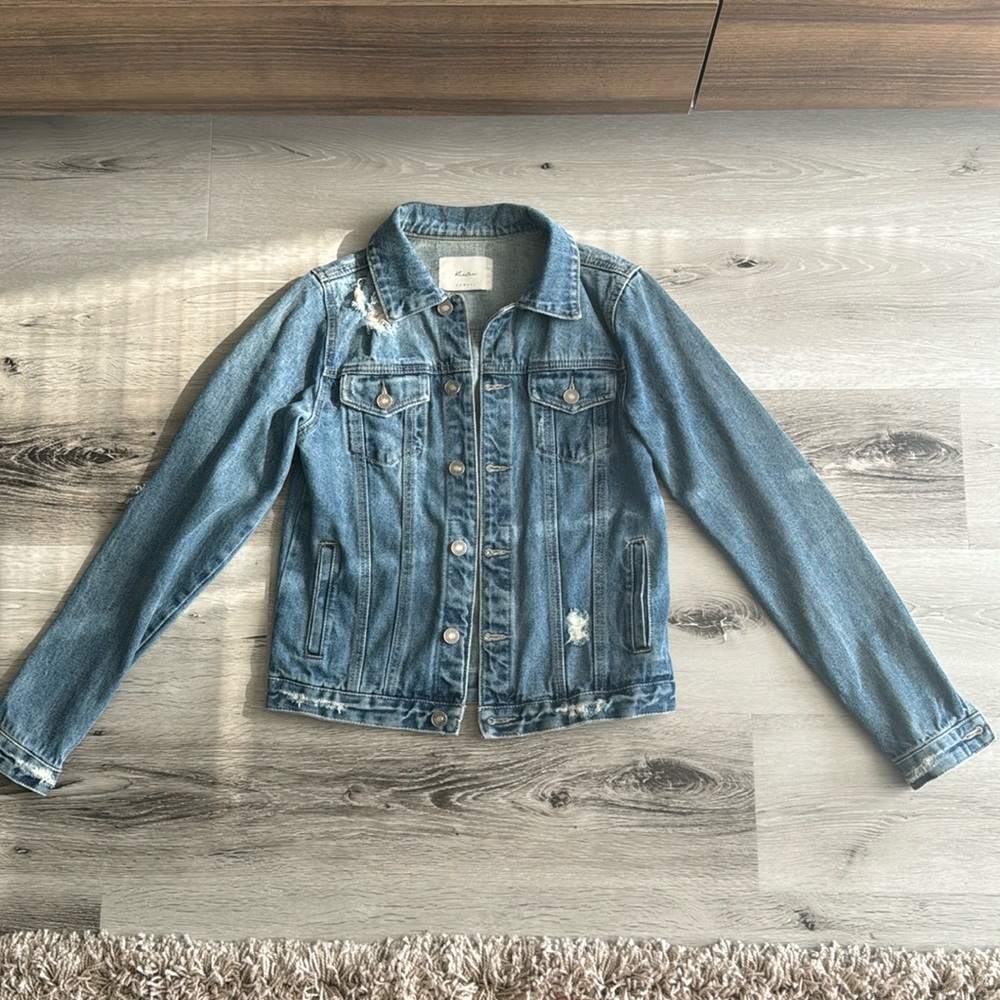 DENIM JACKET - SIZE XS